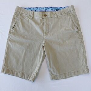 Tommy Bahama Men's Shorts Size‎ 35